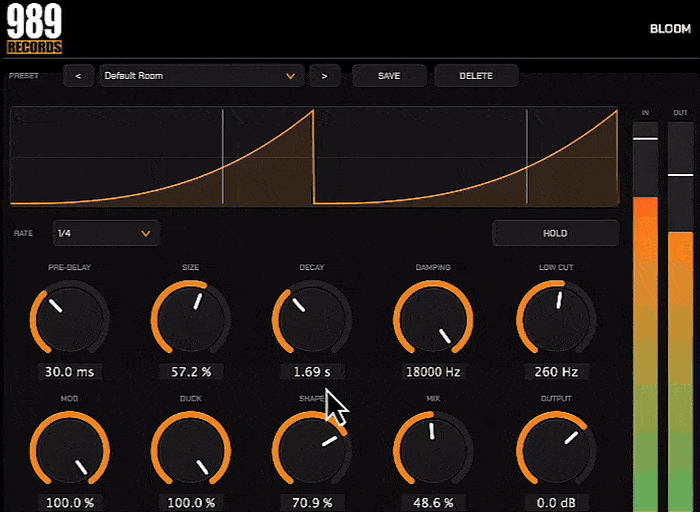 989 Bloom plug-in in action: the reverb tail ducking on every beat and the meters moving on a house track